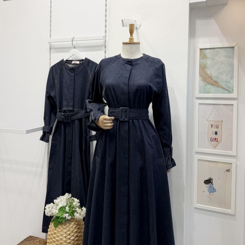 Gizli Düğmeli Lacivert Kot Elbise