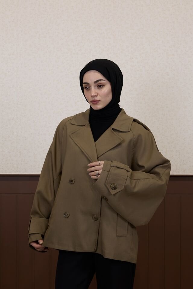 Haki Yeşili Rüzgarlık Detaylı Moonlight Kısa Trençkot