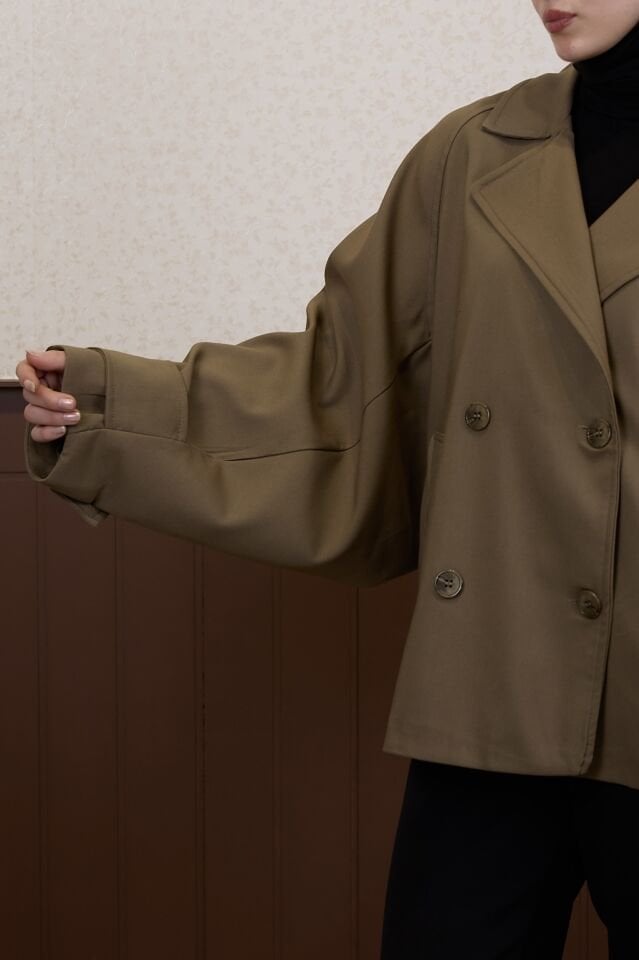 Haki Yeşili Rüzgarlık Detaylı Moonlight Kısa Trençkot