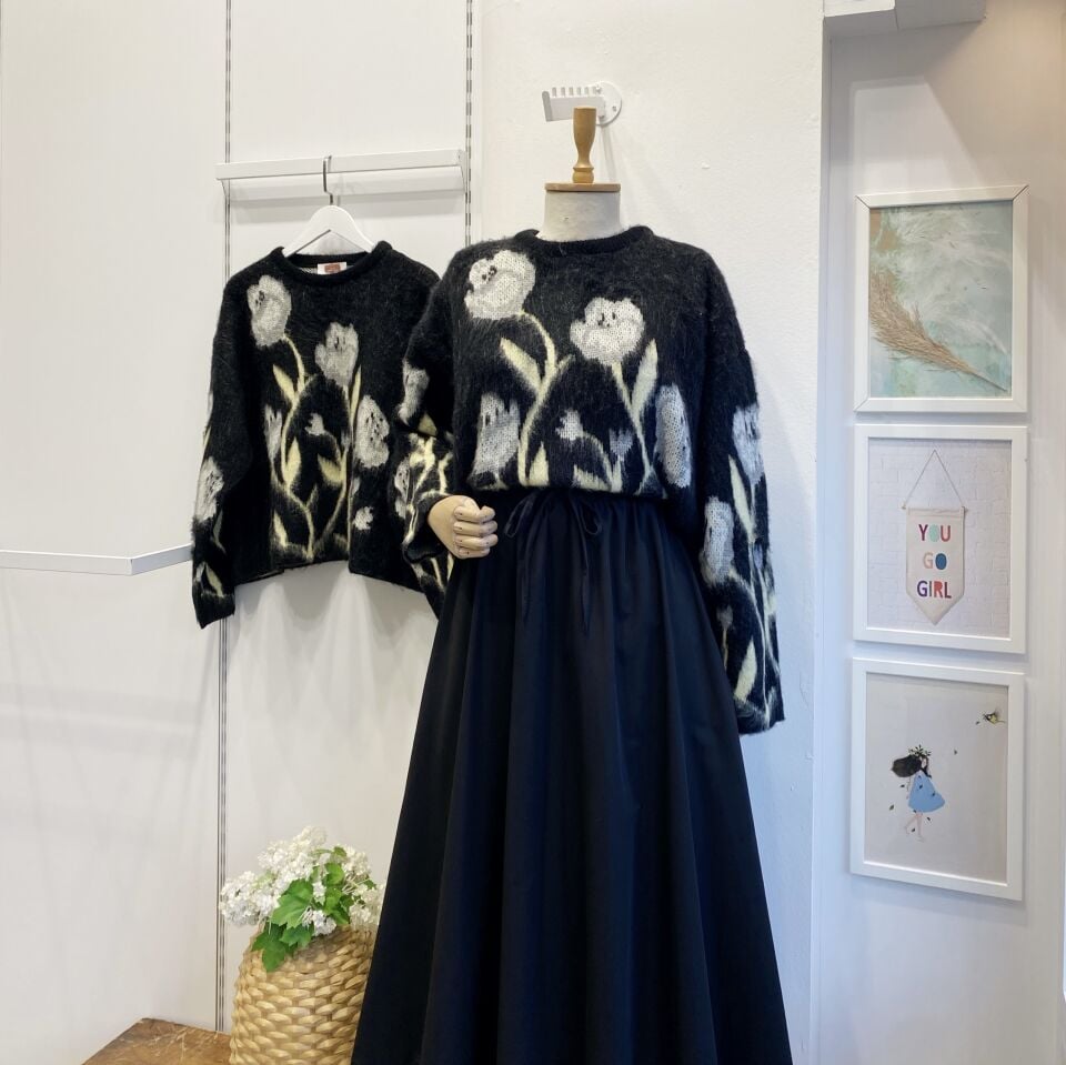 Siyah Lale Desenli Pollen Kazak