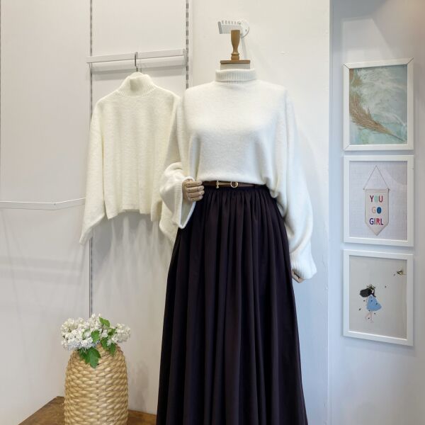 Beyaz Yumuşak Dokulu Yarasa Kol Kazak