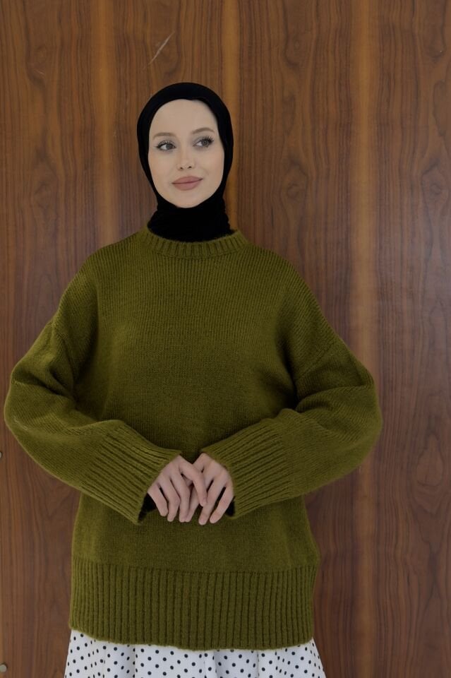 Zeytin Yeşili Oversize Kazak