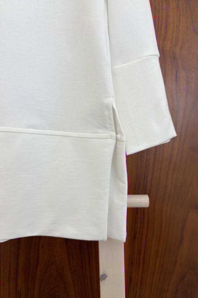 Beyaz Basic Model Sweat