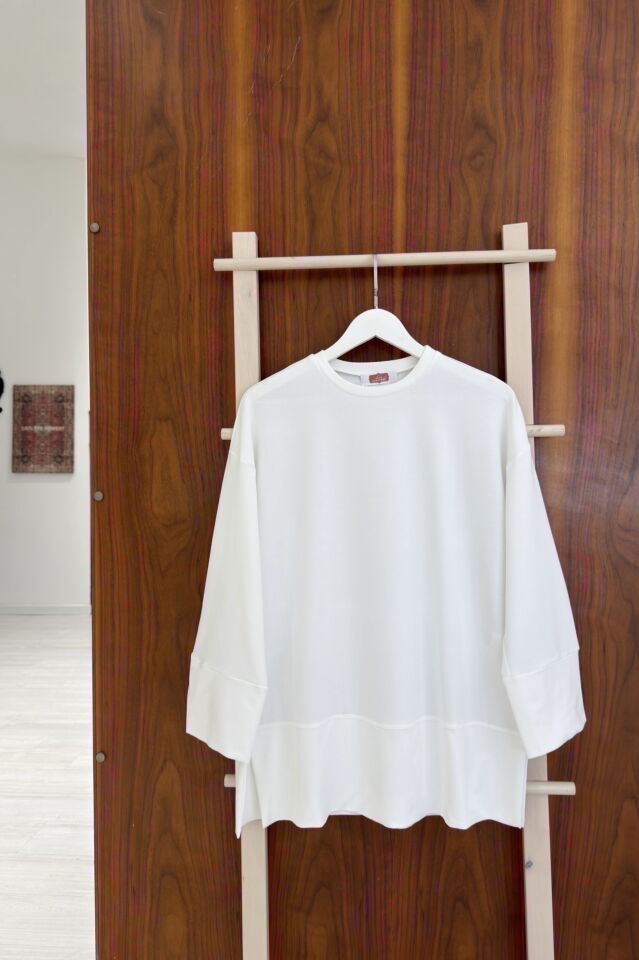 Beyaz Basic Model Sweat