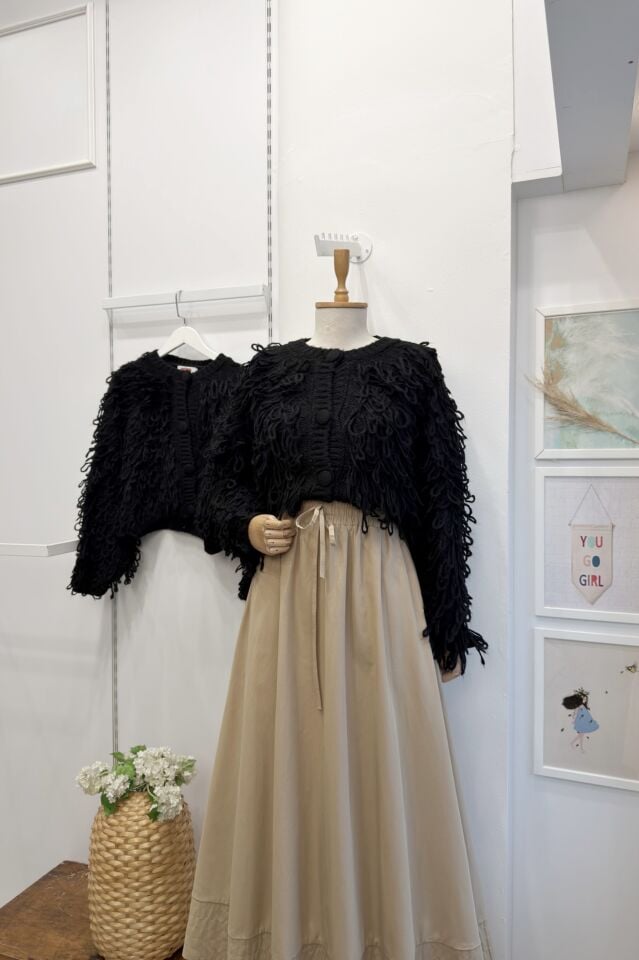 Siyah Peluş Tüylü Hırka