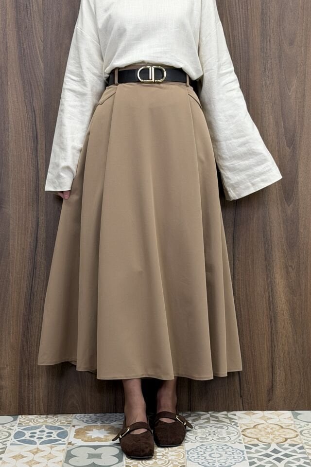 Kemer Detaylı Camel Crep Etek