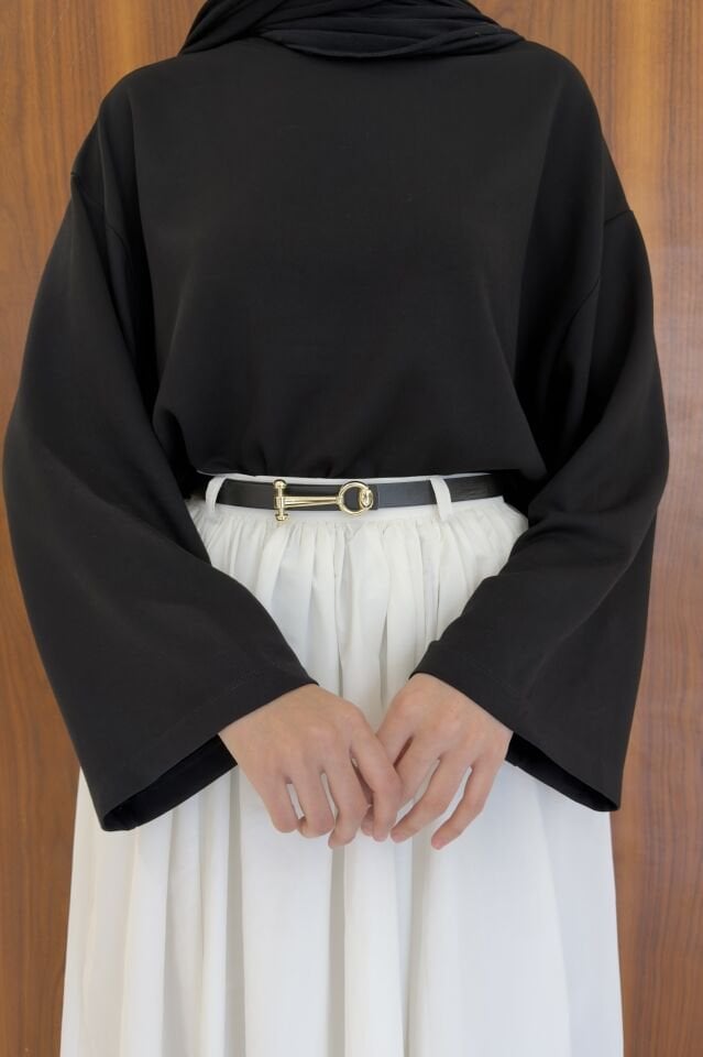 Beyaz Kemerli Sık Pileli Etek