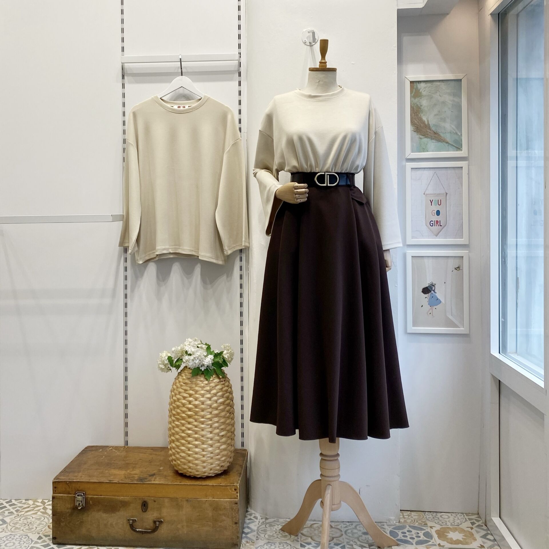 Kemer Detaylı Kahverengi Crep Etek