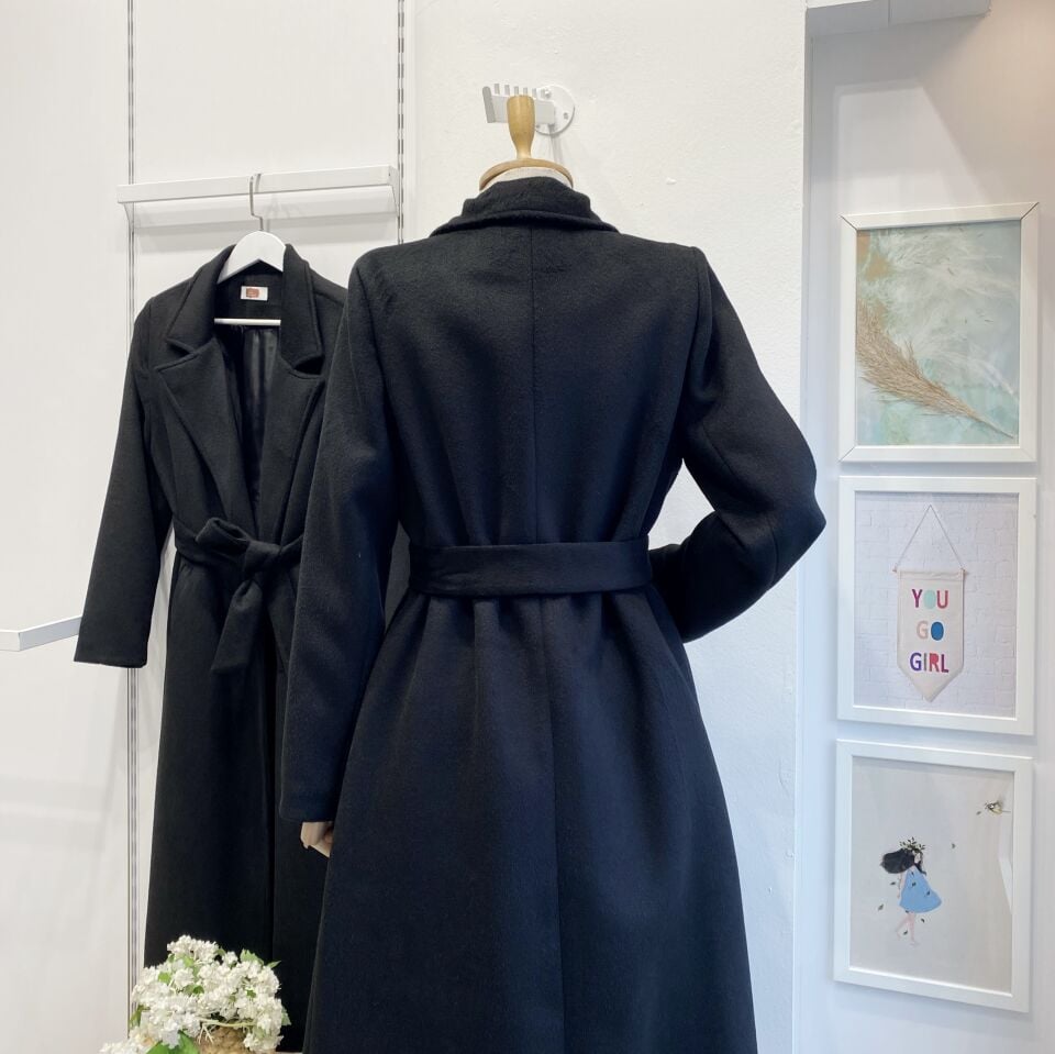 Siyah Tay Tüyü Plume Kaban