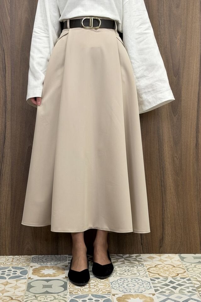 Kemer Detaylı Krem Crep Etek