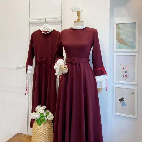 Bordo Kol Detaylı Matmazel Elbise