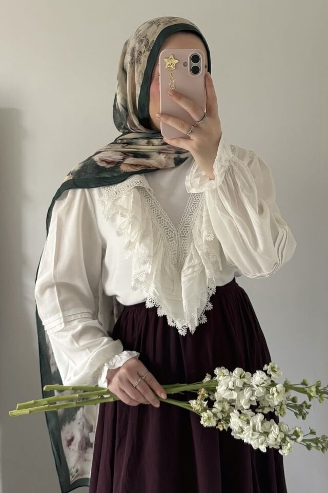 Faya Girls x Beyaz Volanlı Vivienne Keten Gömlek