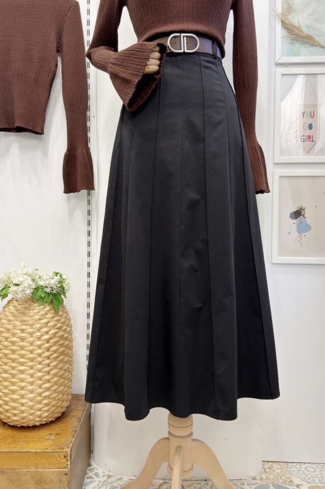 Siyah Deri Kemerli Gabardin Etek