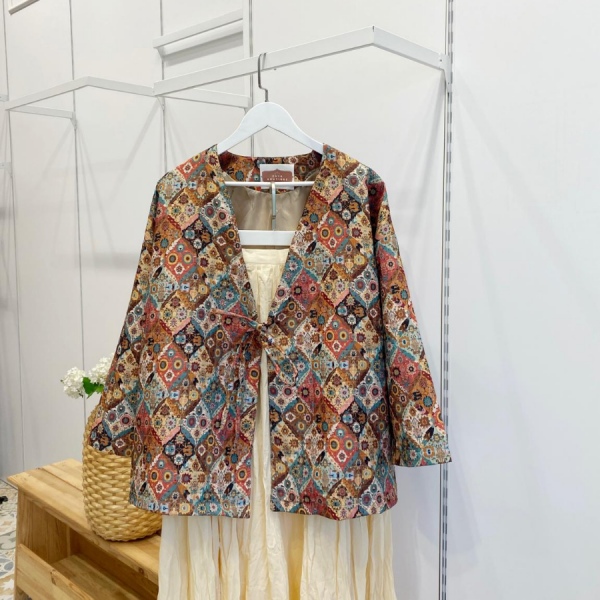 Bağcıklı Desenli Kapitone Ceket