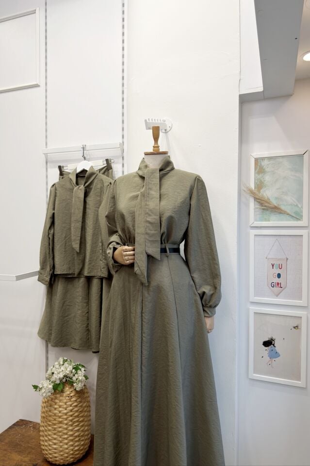 Çağla Yeşili Vogue Etekli takım