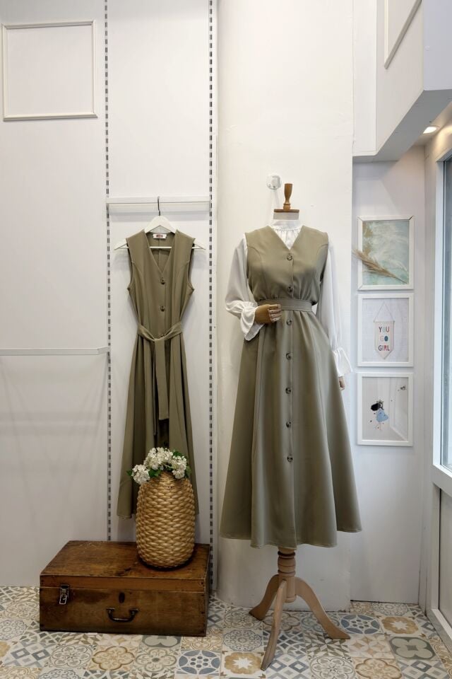 Çağla Yeşili Önü Düğmeli Double Crep Jile