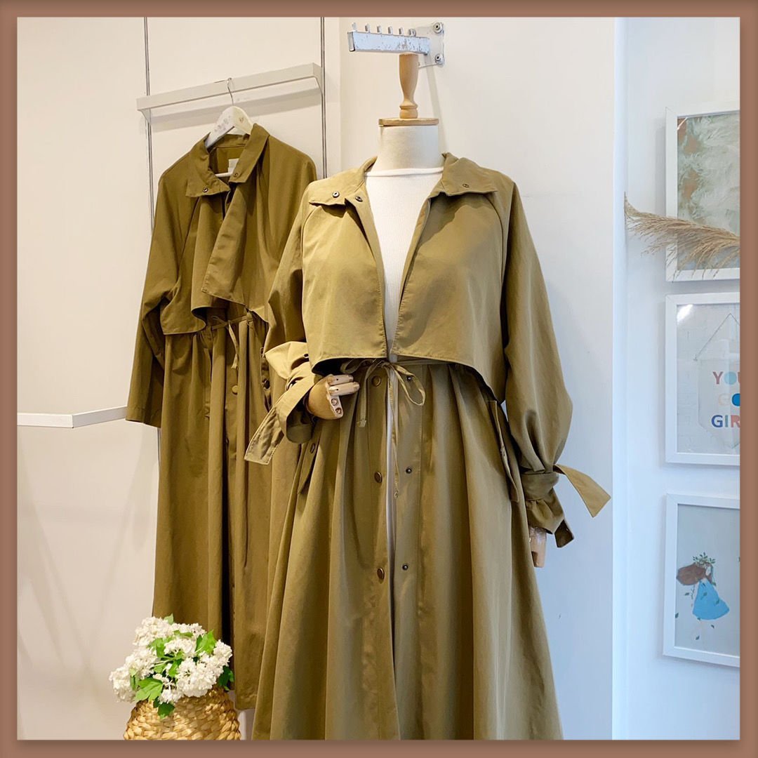 Heller Khakigrüner Viento-Trenchcoat