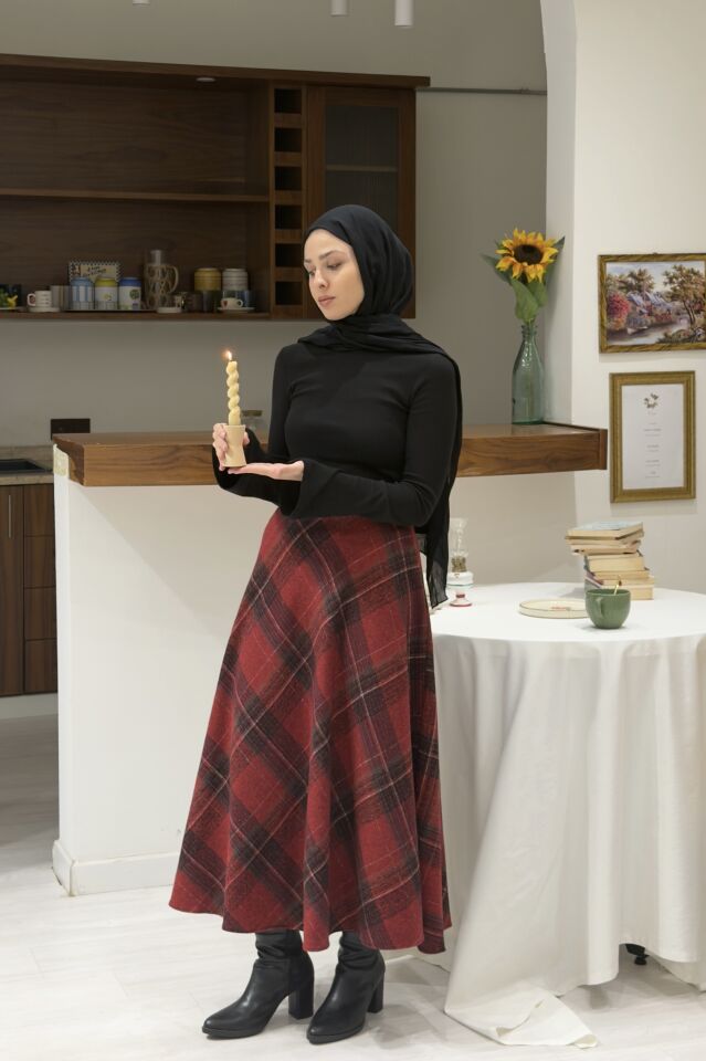 Kırmızı Ekoseli Serena Etek