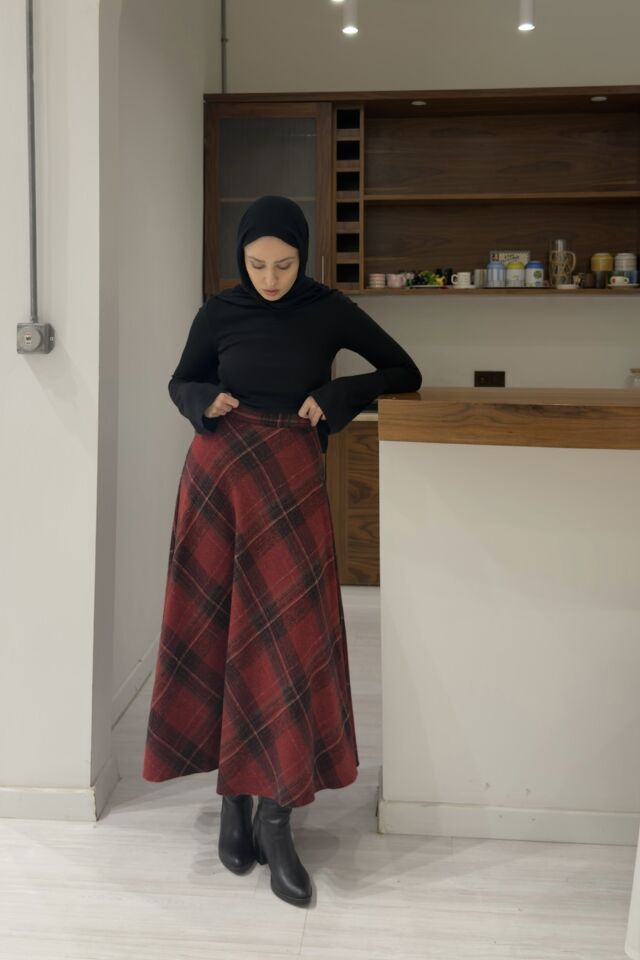 Kırmızı Ekoseli Serena Etek