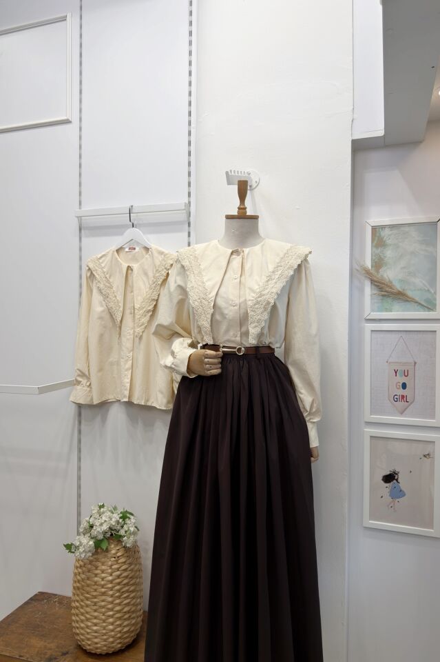 Krem Fisto Detaylı Şal Yaka Gömlek