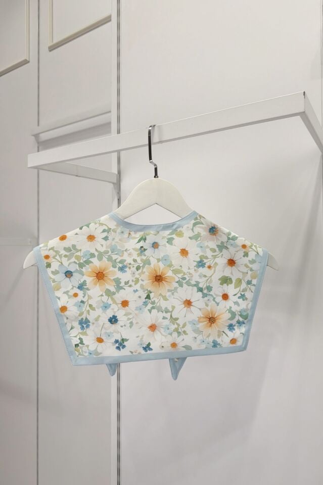 Açık Mavi Papatya Desenli Muse Yaka