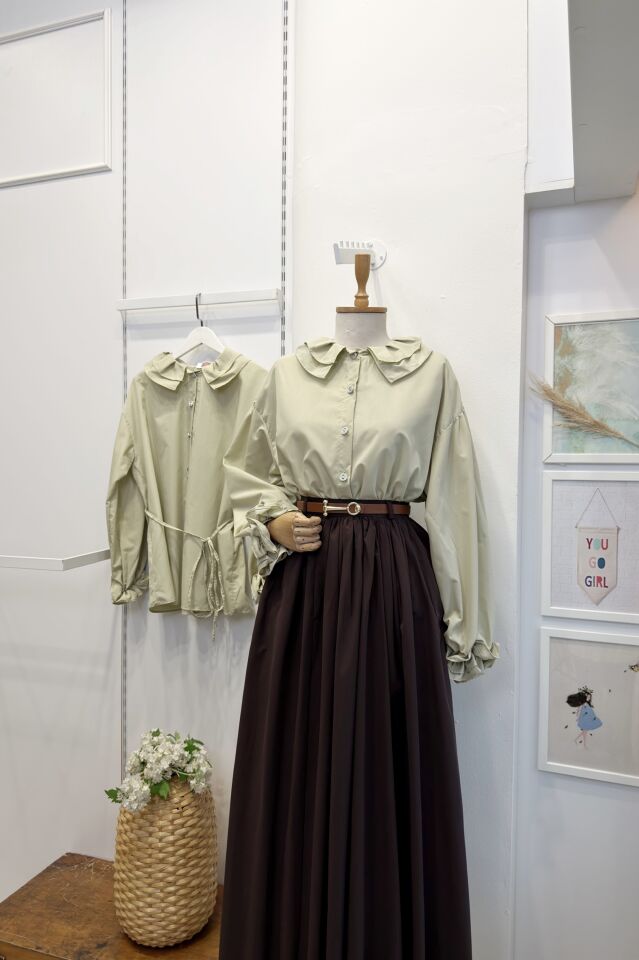 İnci Düğmeli Yakası Fırfırlı Çağla Yeşili Tunik