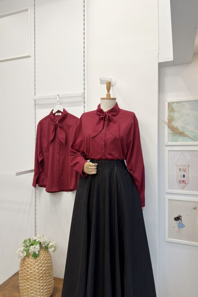Bordo Fular Detaylı Poplin Gömlek