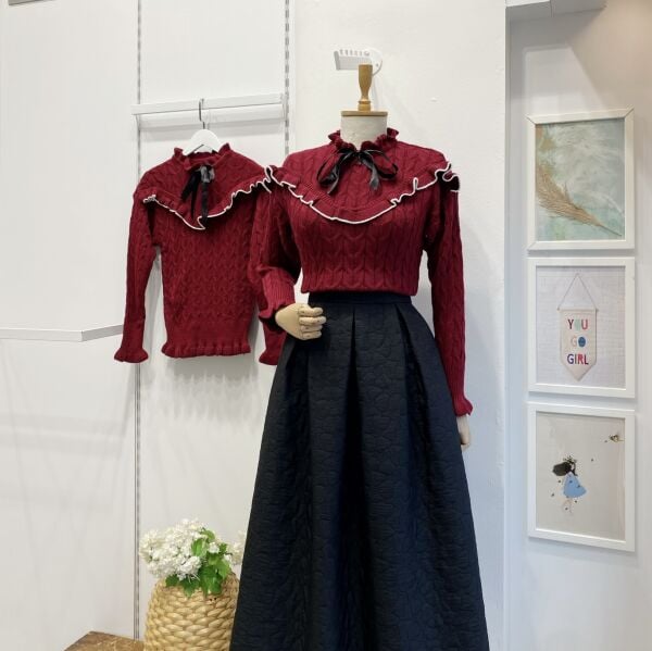 Bordo Kurdele Detaylı Kazak