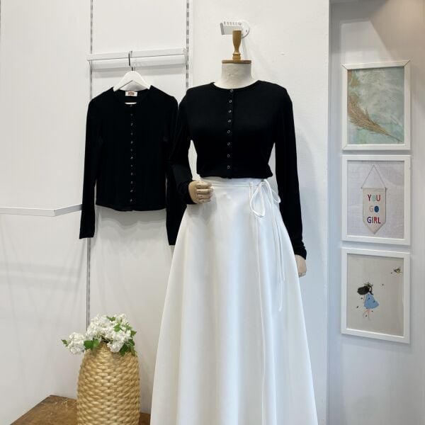 Siyah Çıtçıt Düğmeli Basic Hırka