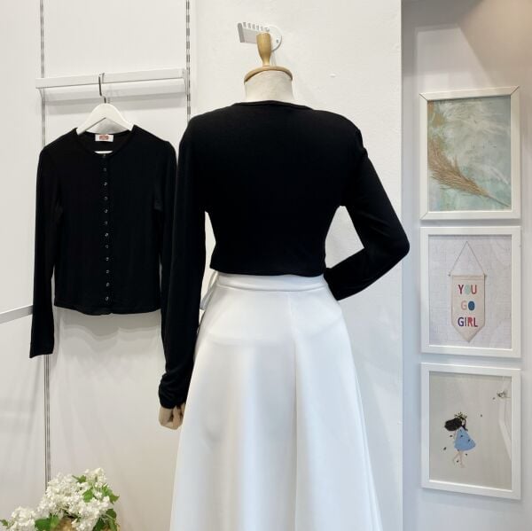 Siyah Çıtçıt Düğmeli Basic Hırka