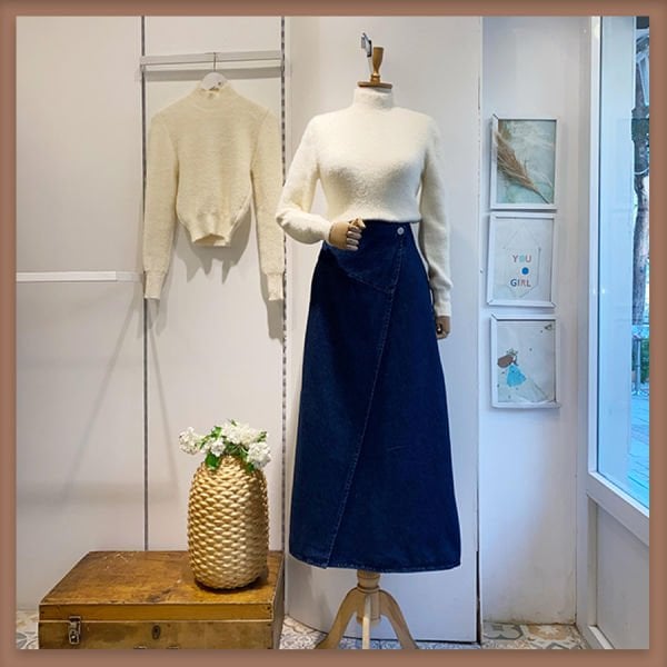 Düğmeli koyu renk anvelop kot etek