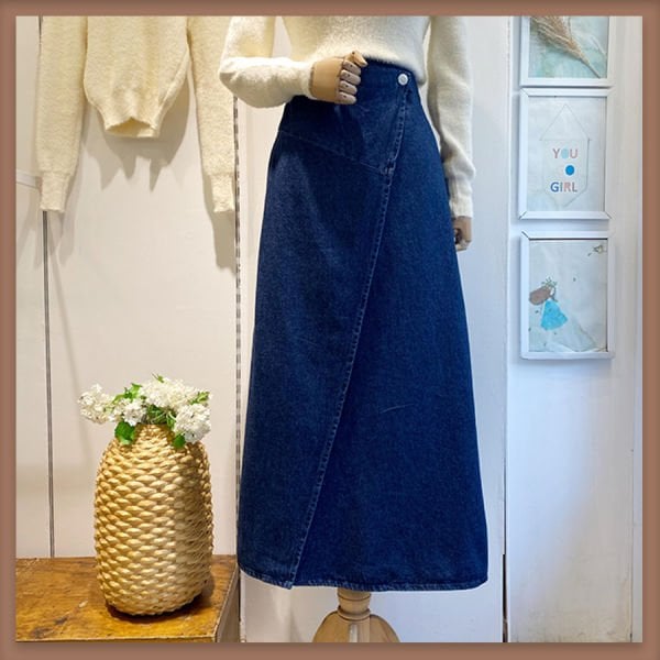 Düğmeli koyu renk anvelop kot etek