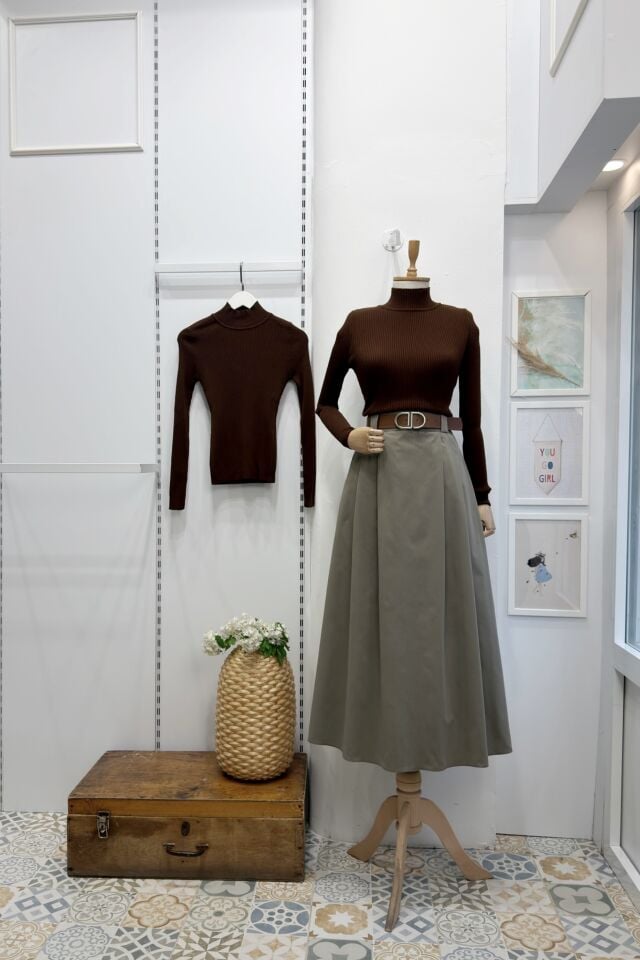 Çağla Yeşili Deri Kemerli Verdant Gabardin Etek