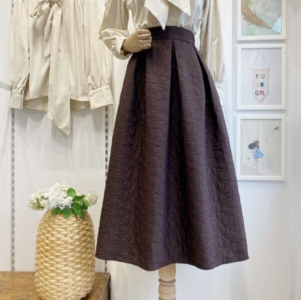 Kahverengi Kabartma Desenli Etek