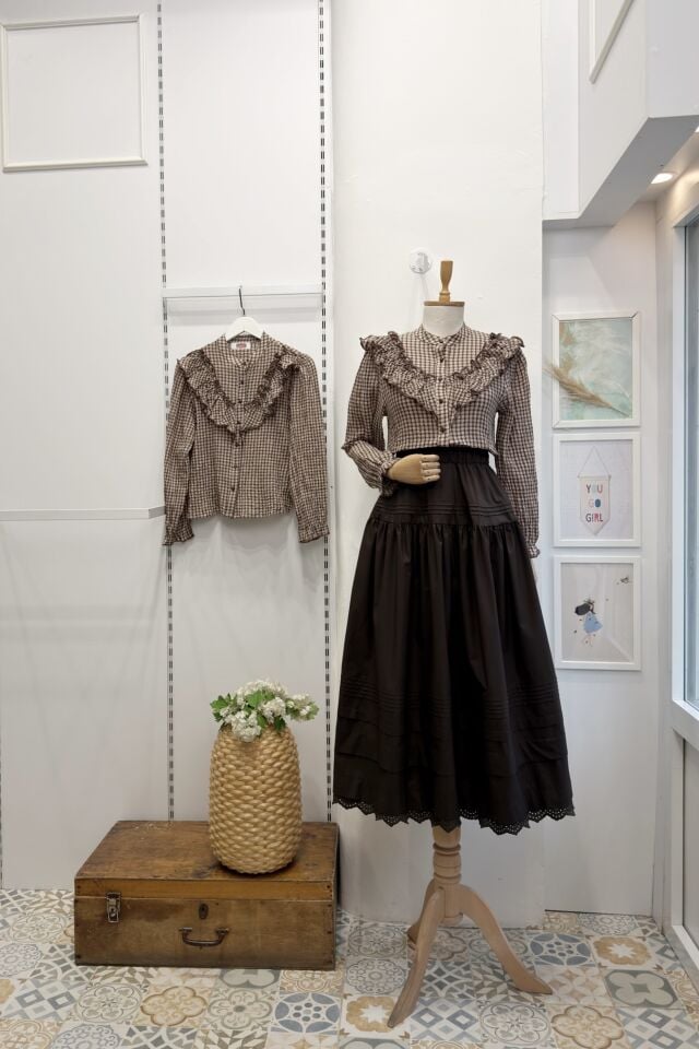 Kahverengi Ucu Fistolu Paraşüt Kumaş Etek