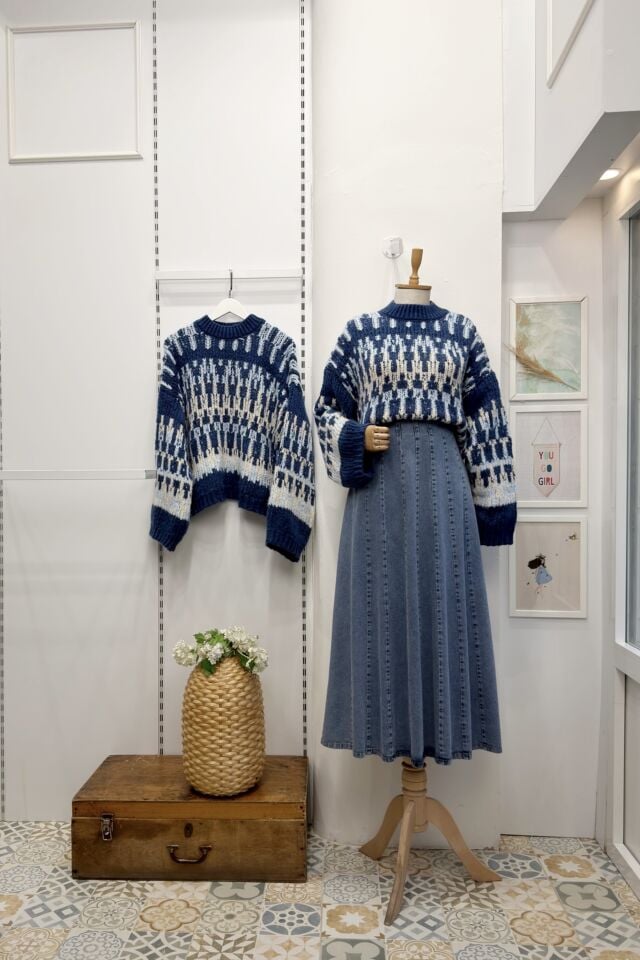 Açık Renk Dikiş Detaylı Kalem Kot Etek