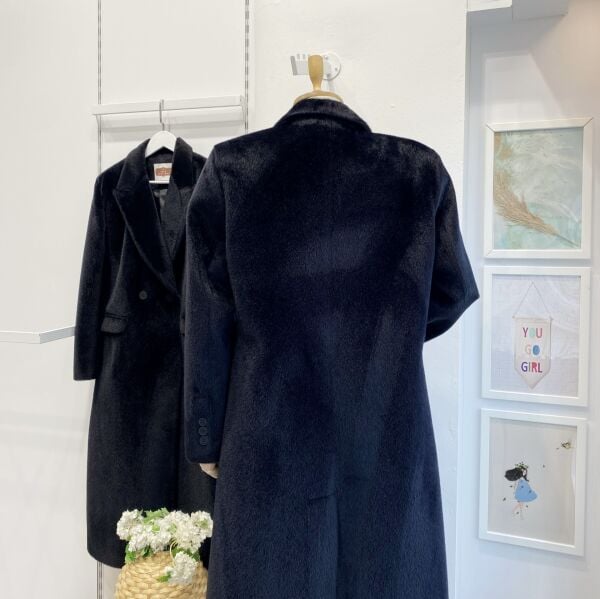 Siyah Angora Kumaş Kaban