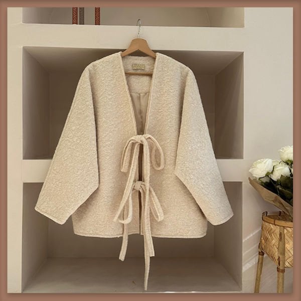 Krem Bağcıklı Sandel Ceket