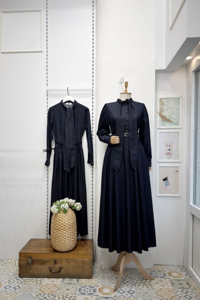 Fular Detaylı Lacivert Kot Elbise