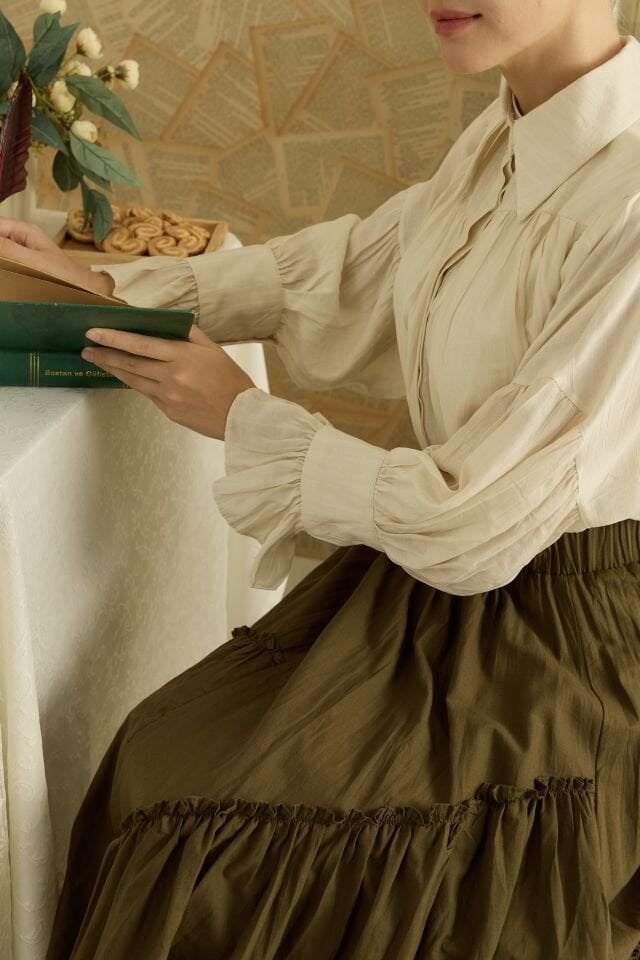 Krem Robalı Alisia Gömlek X The Taste Of Things