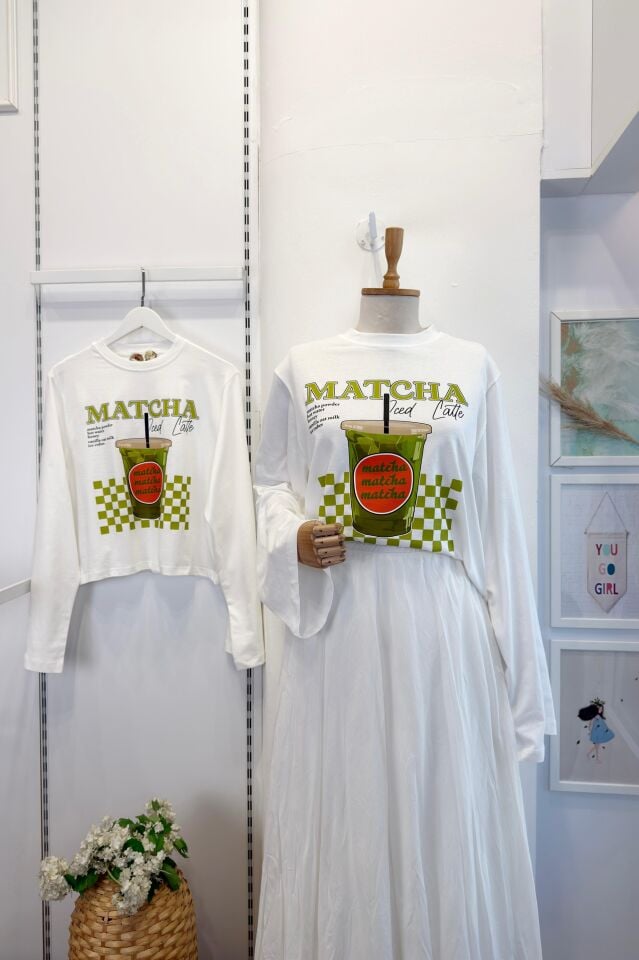 Matcha Baskılı Beyaz Oversize Bluz