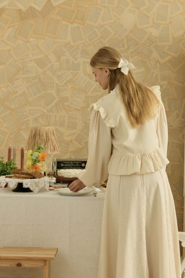 Krem İşlemeli Esquer Keten Gömlek