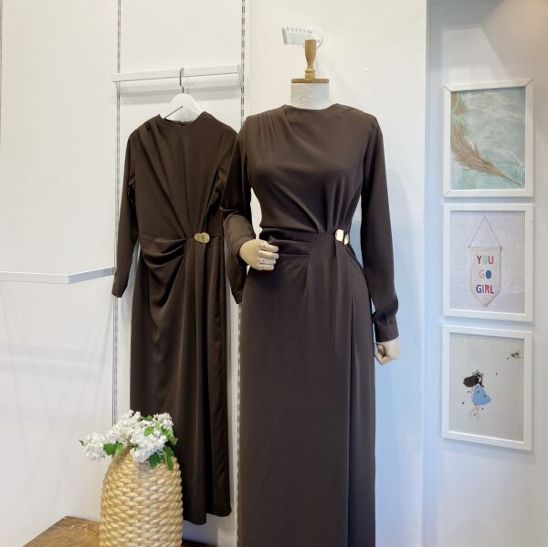 Acı Kahve  Toka Detaylı Elbise