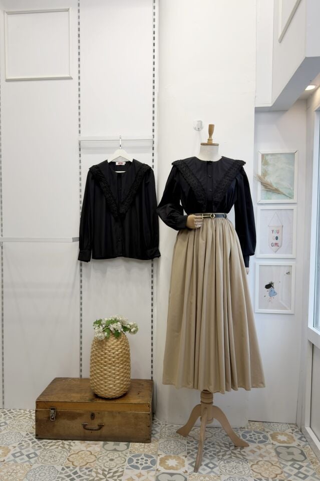 Siyah Fisto Detaylı Şal Yaka Gömlek