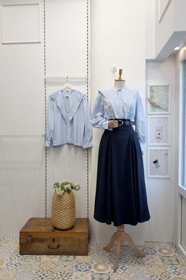 Mavi Fisto Detaylı Şal Yaka Gömlek