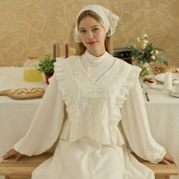 Beyaz İşlemeli Esquer Keten Gömlek X The Taste Of Things