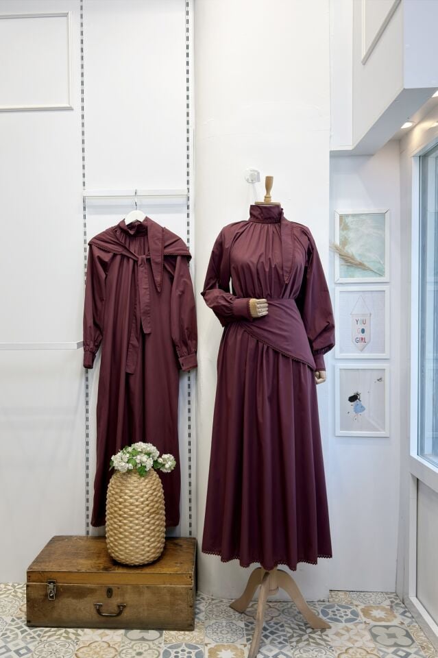 Bordo Bel Aksesuarı Detaylı Poplin Elbise
