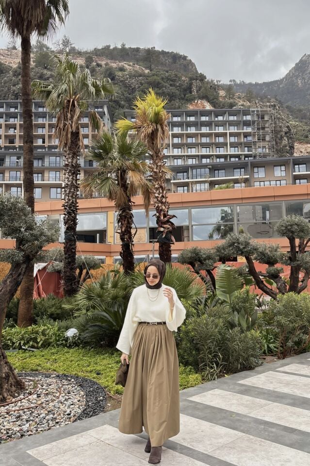 Faya Girls x Camel Kemerli Sık Pileli Etek