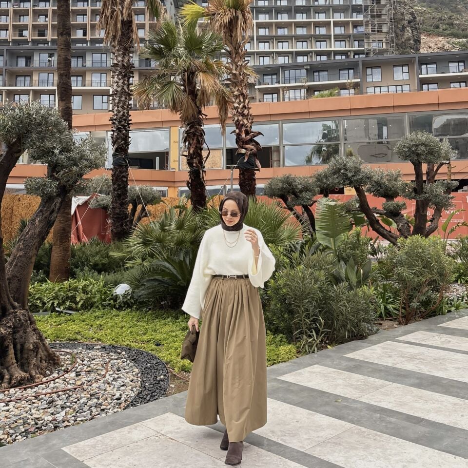 Faya Girls x Camel Kemerli Sık Pileli Etek