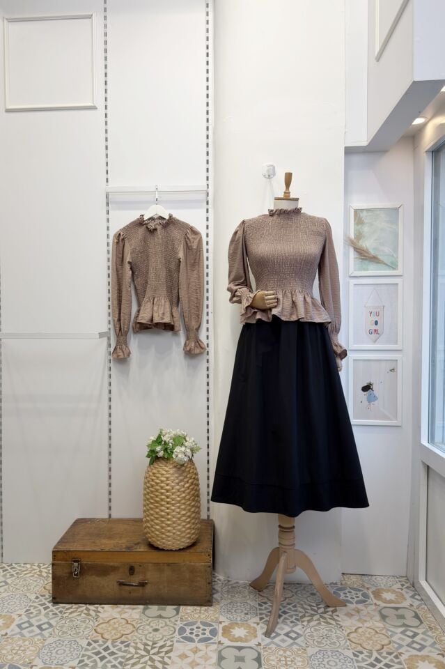 Vizon Gipe Detaylı Bluz